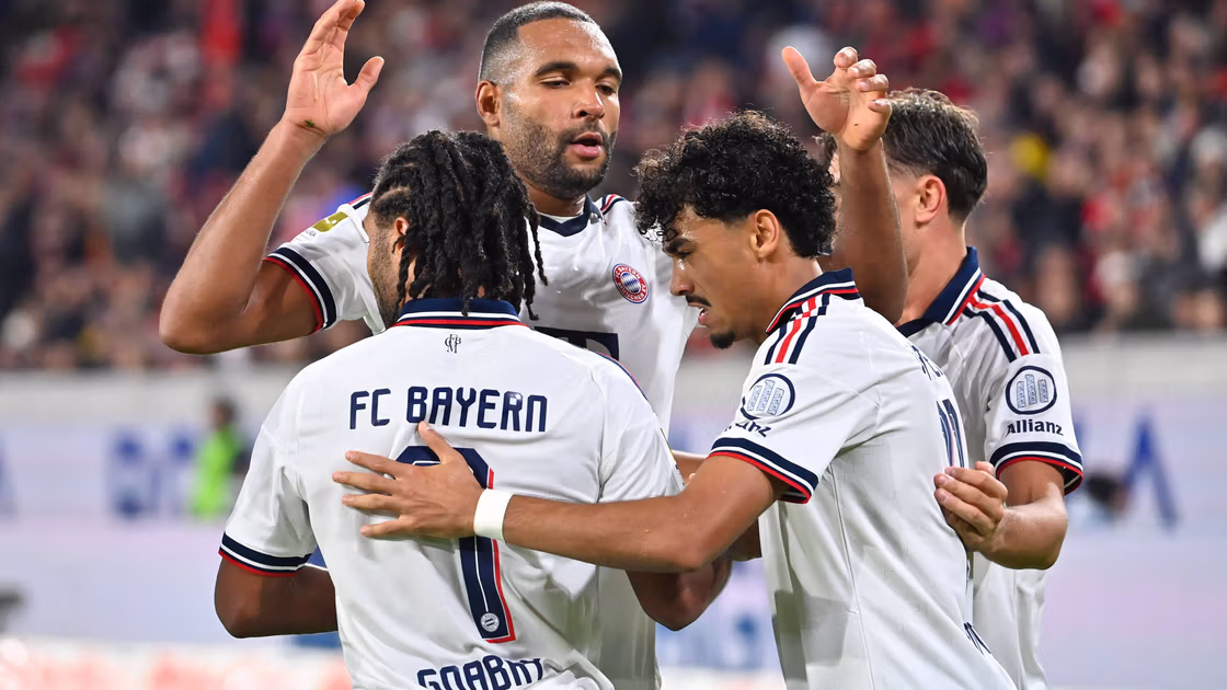 Serge Gnabry scores his 100th Bundesliga goal as Bayern beat Freiburg to retake league lead