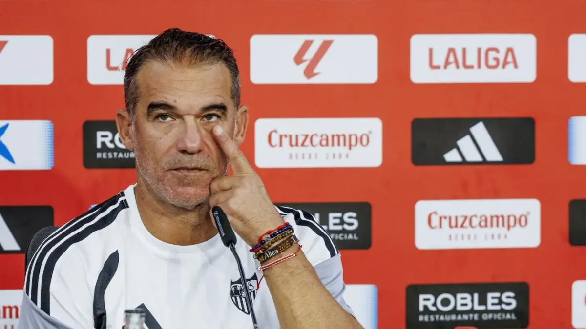 Coach claims every team has someone listening to opponent instructions during pauses. Will other clubs copy this spy system?