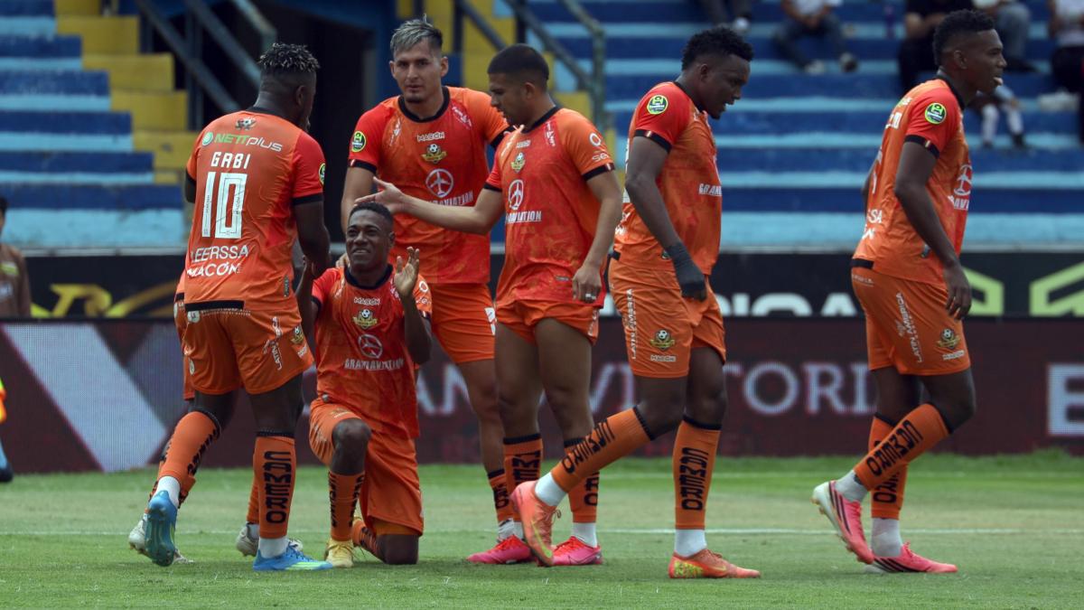 Libertad thrashes Leones FC, edging closer to Copa Sudamericana qualification. Will Libertad secure the Sudamericana spot next month?