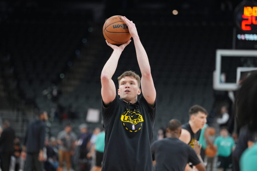 Lakers Waive Dalton Knecht