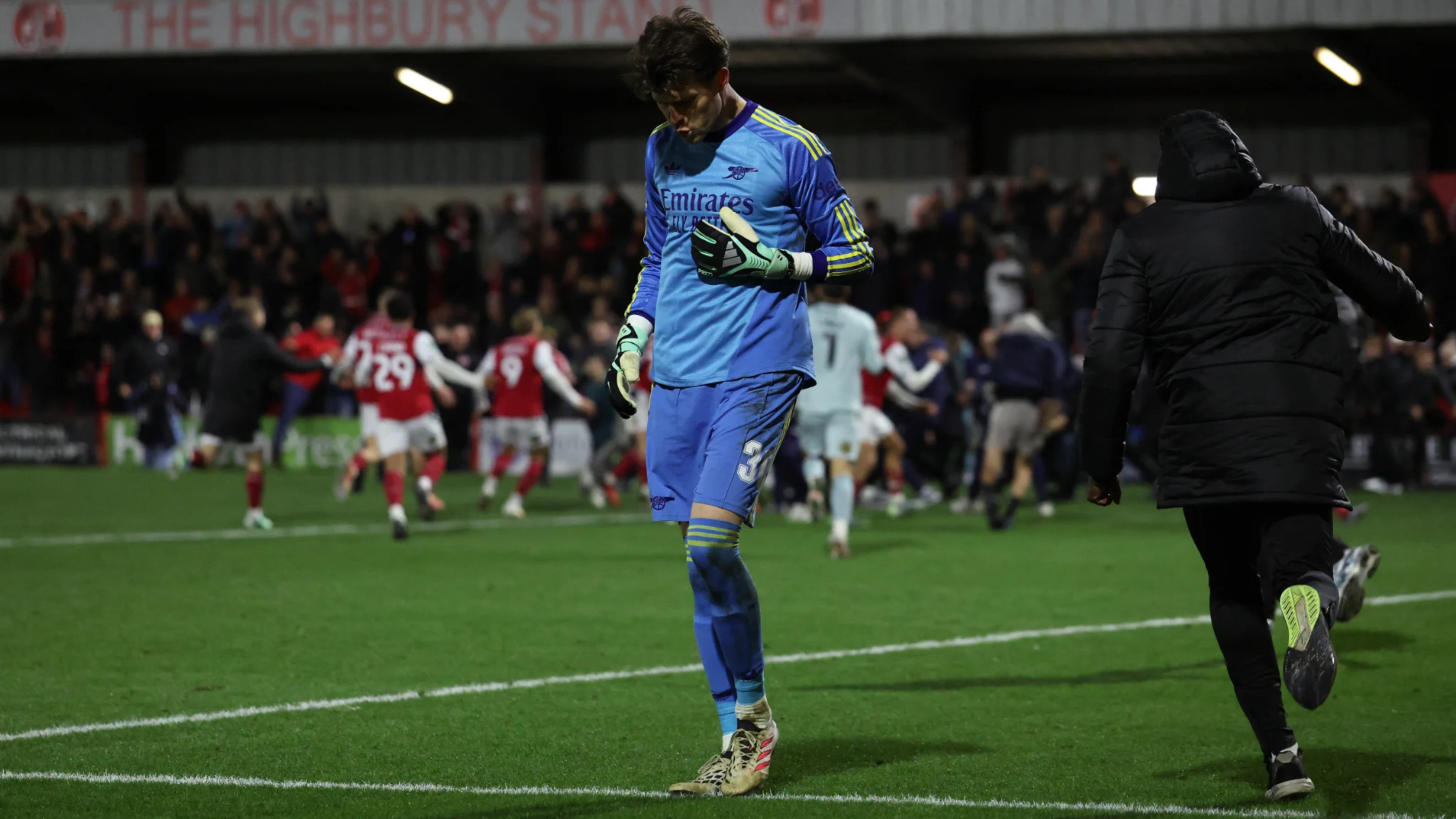 Arsenal éliminé par un club de D4 pour la grande première d'Illan Meslier dans les buts