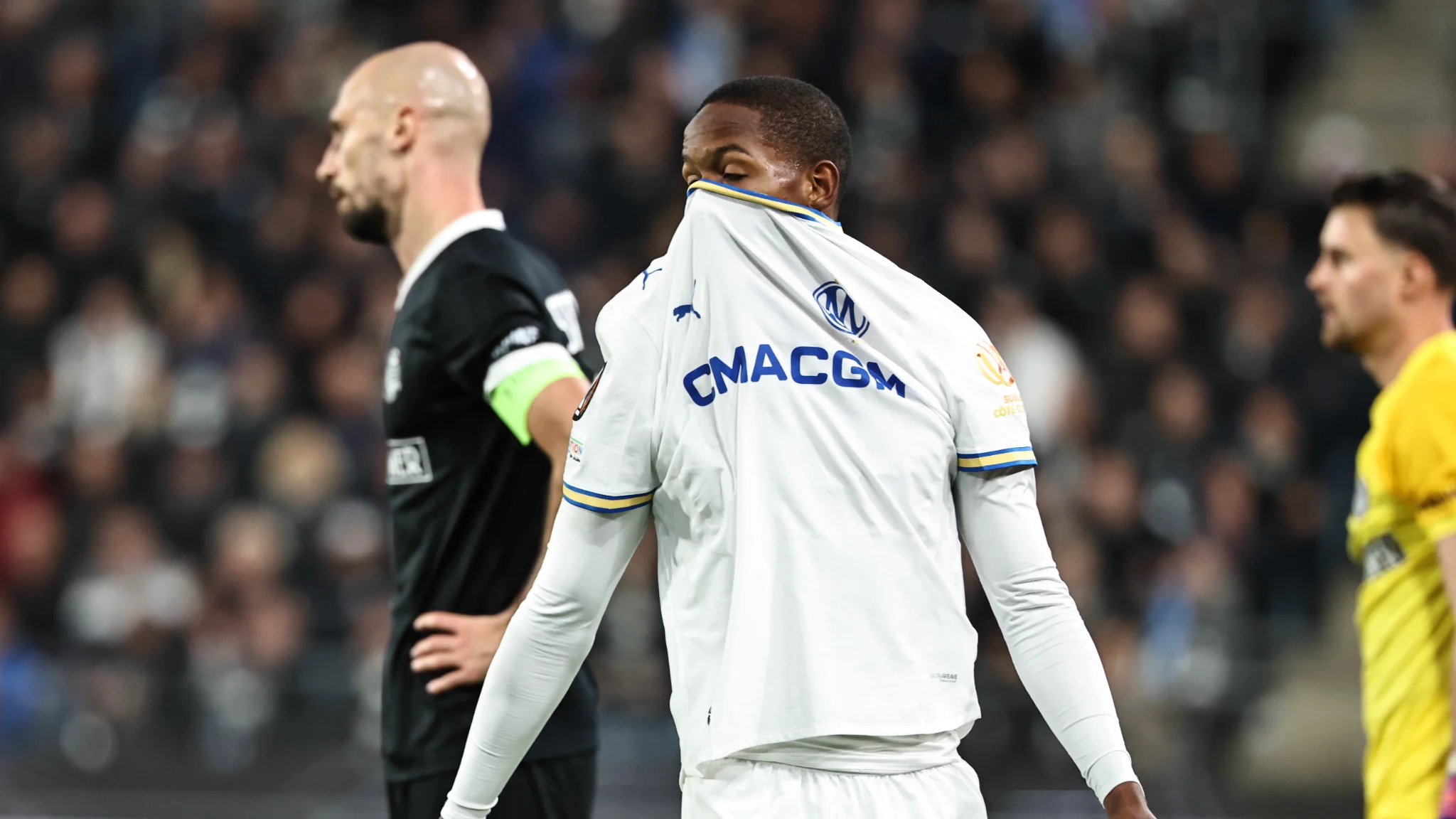 France loses ground on Portugal after a difficult week in European competitions.
