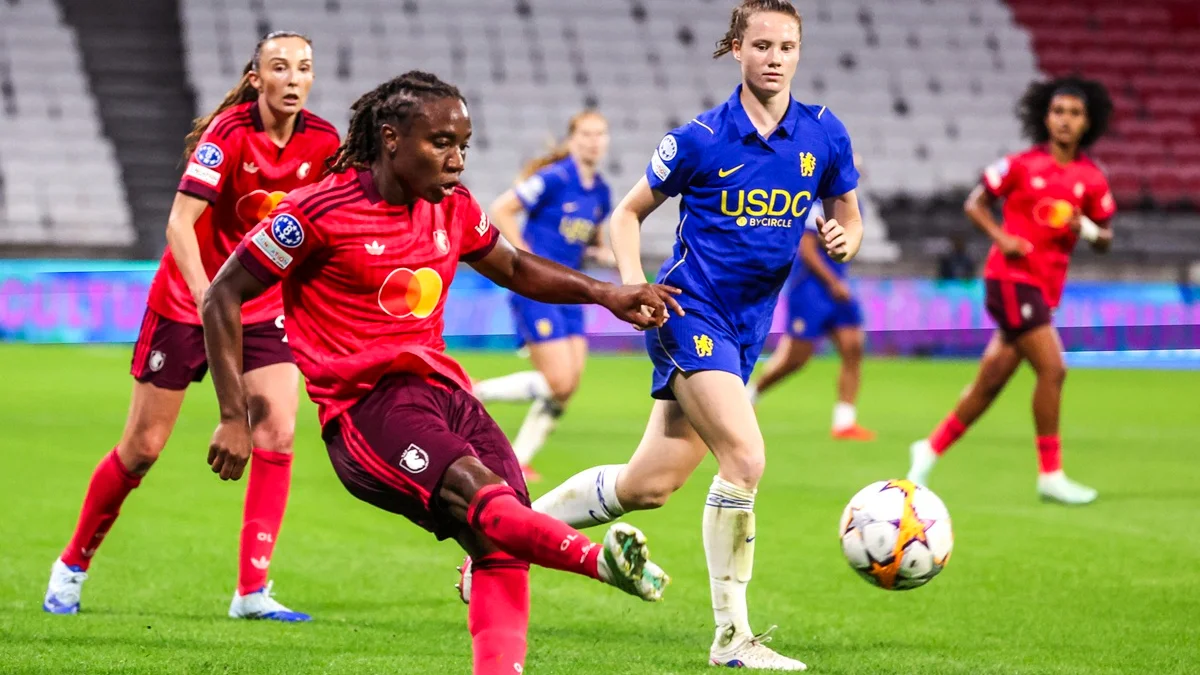 OL Lyonnaise held by Chelsea