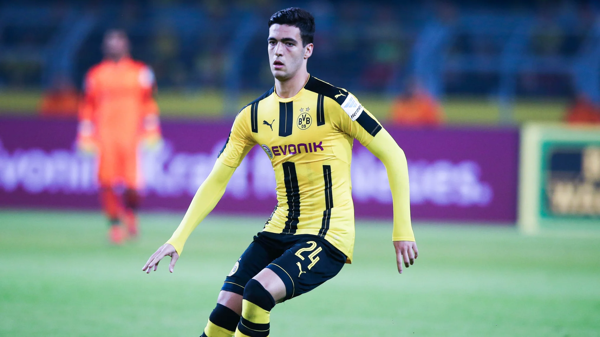 Mikel Merino describing how he survived the 2017 Dortmund bus bomb attack.