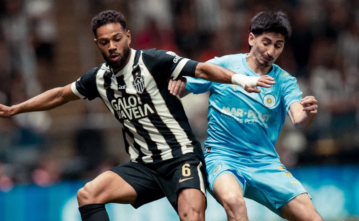 Atlético Mineiro thrashes City Torque, edging toward Sudamericana final.