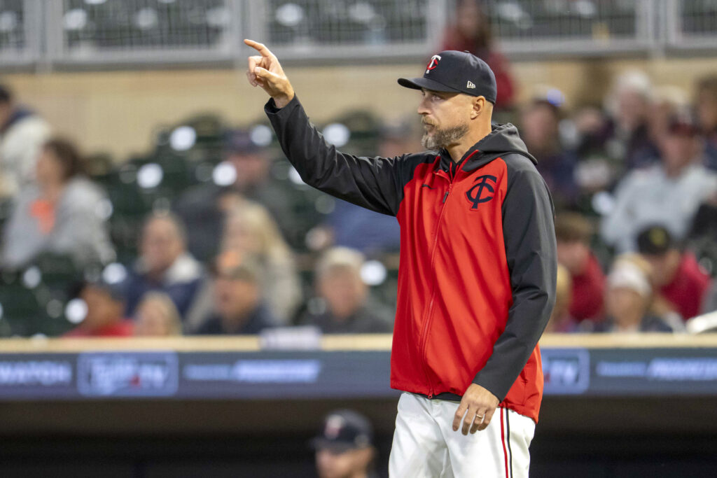 Mariners consider Rocco Baldelli for managerial vacancy