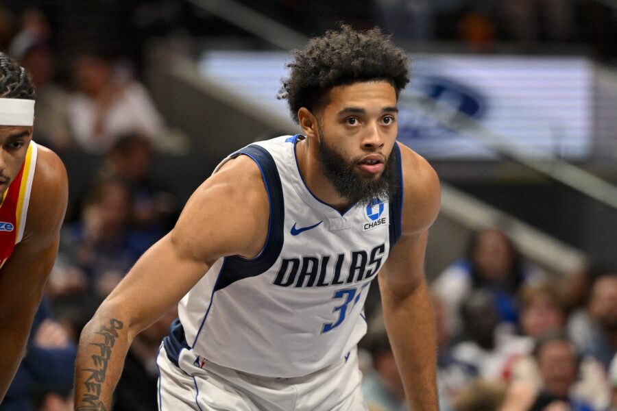 Mavericks cut Seth Lundy and John Poulakidas