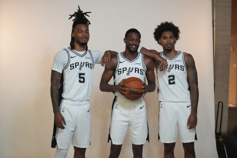 Southwest Notes: Harper, Spurs, Vassell, VanVleet, Mavs