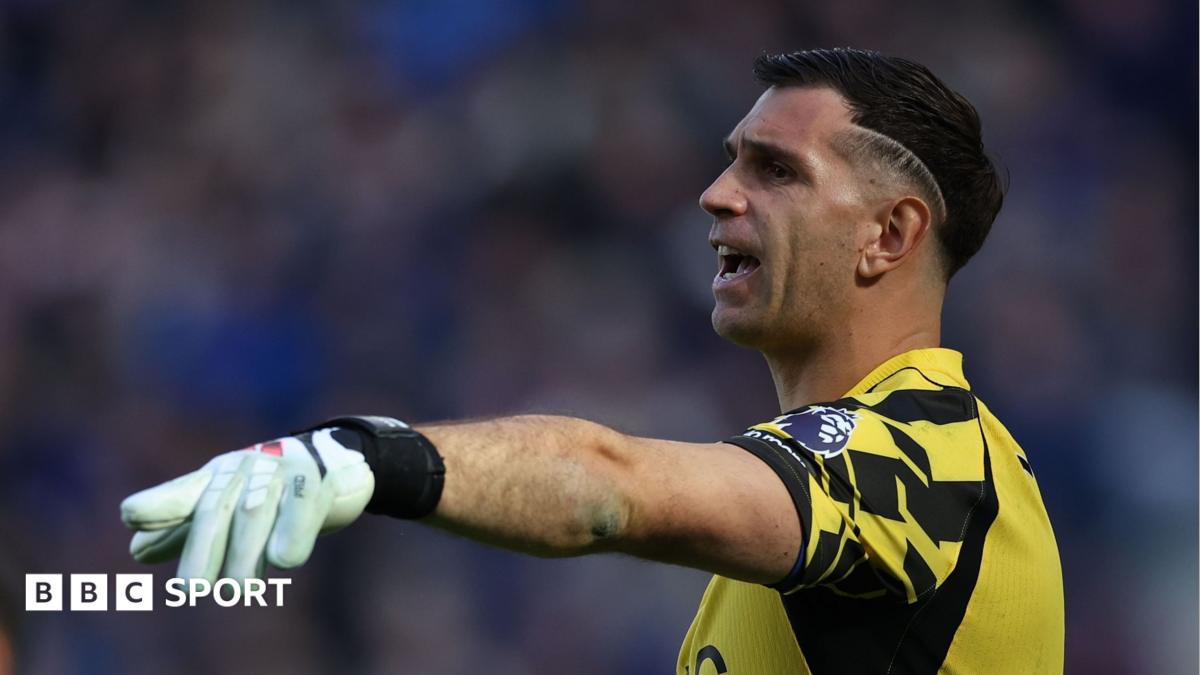 Emiliano Martinez with broken jaw after Chelsea’s victory over Everton