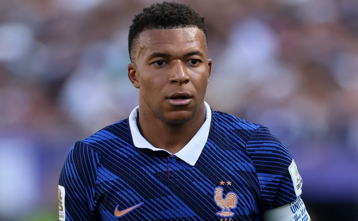 Why was Kylian Mbappé substituted by France against Turkey in the 2026‑27 UEFA Nations League?