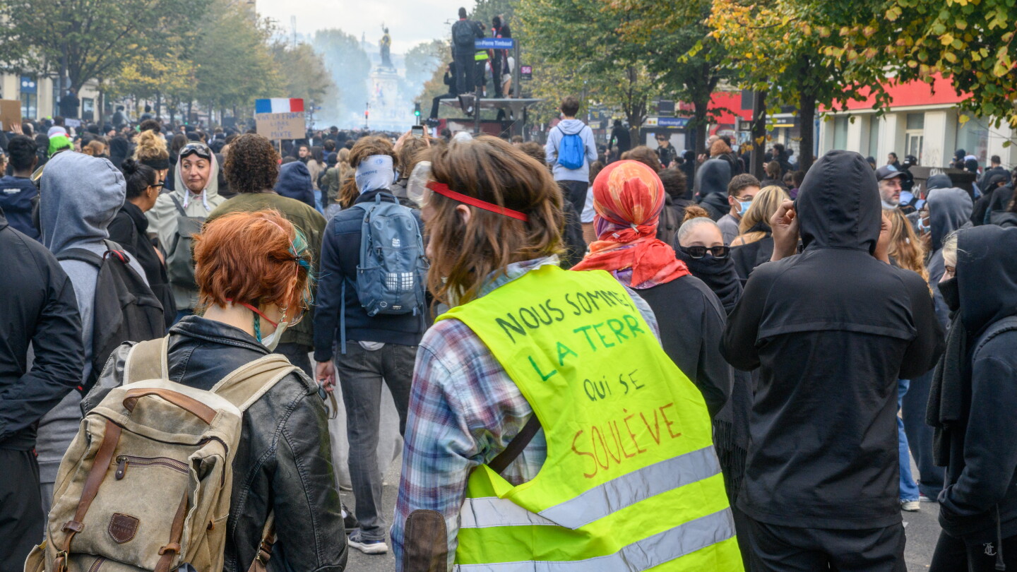 NFL prepares extra security for Paris matchup following recent civil unrest
