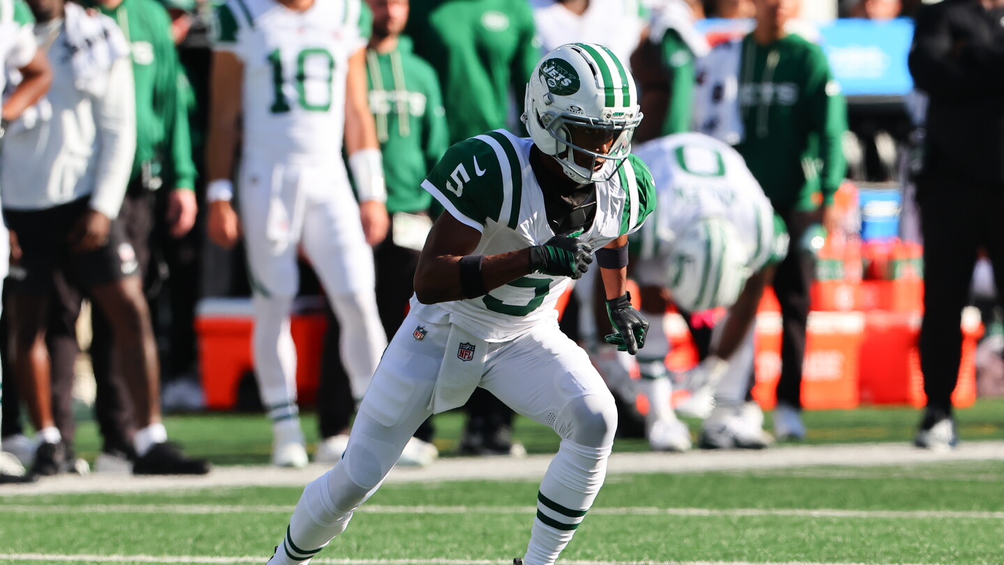 Aaron Glenn says Wilson’s sideline talk is overstated and the team will target him more.