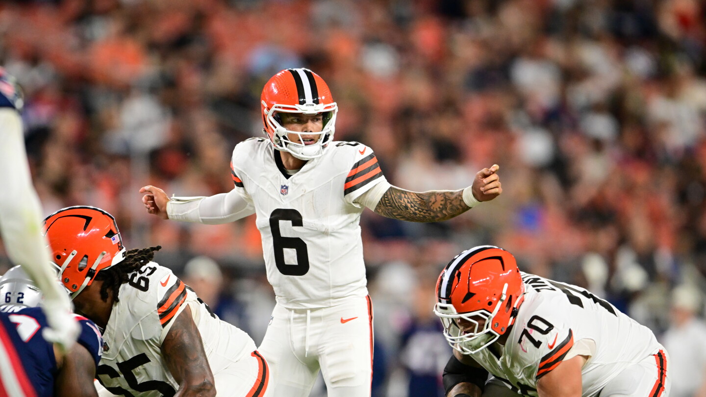 Dillon Gabriel suited up after IR activation, signaling the Browns may keep multiple QBs on the field next season?