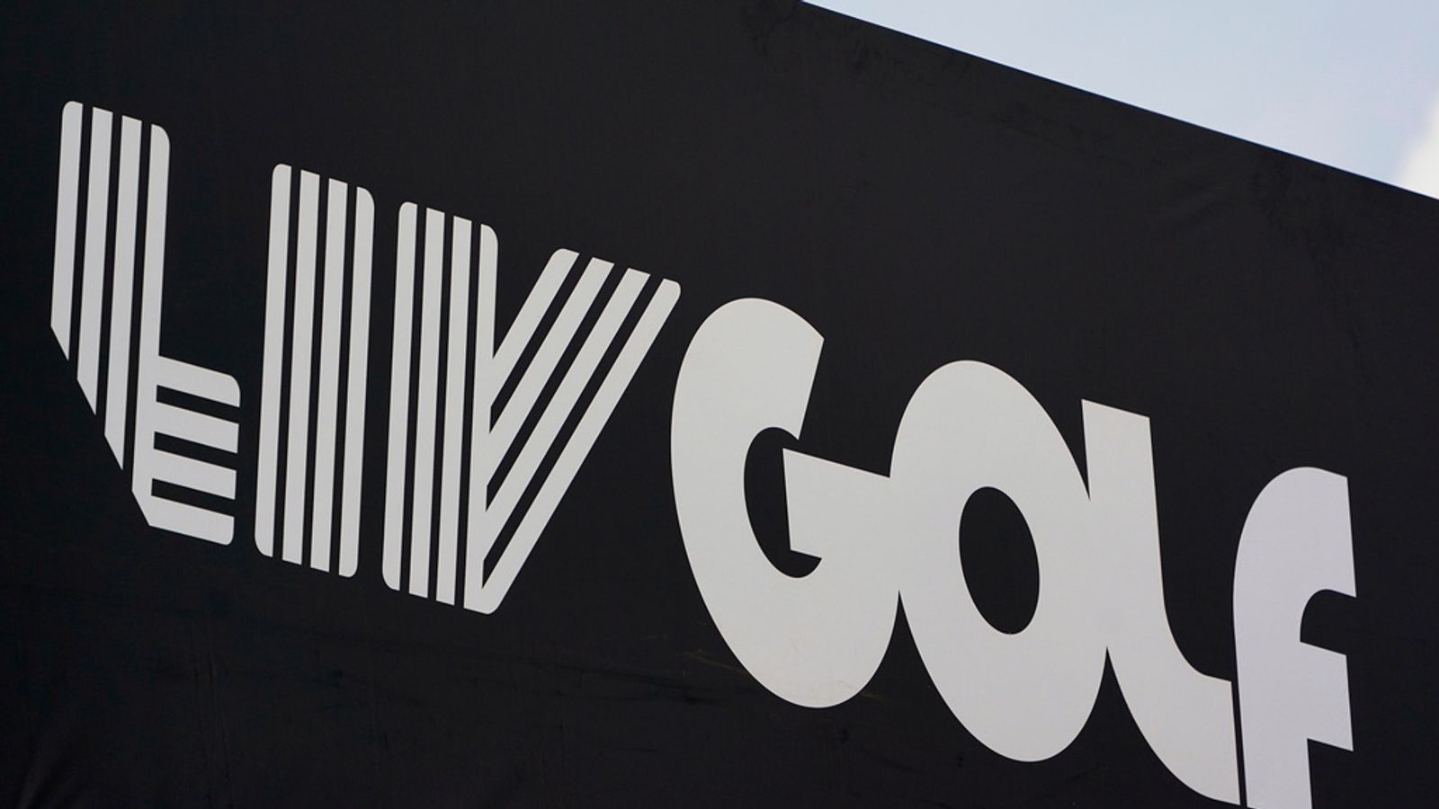 Will the $300 million injection keep LIV Golf alive through 2027?